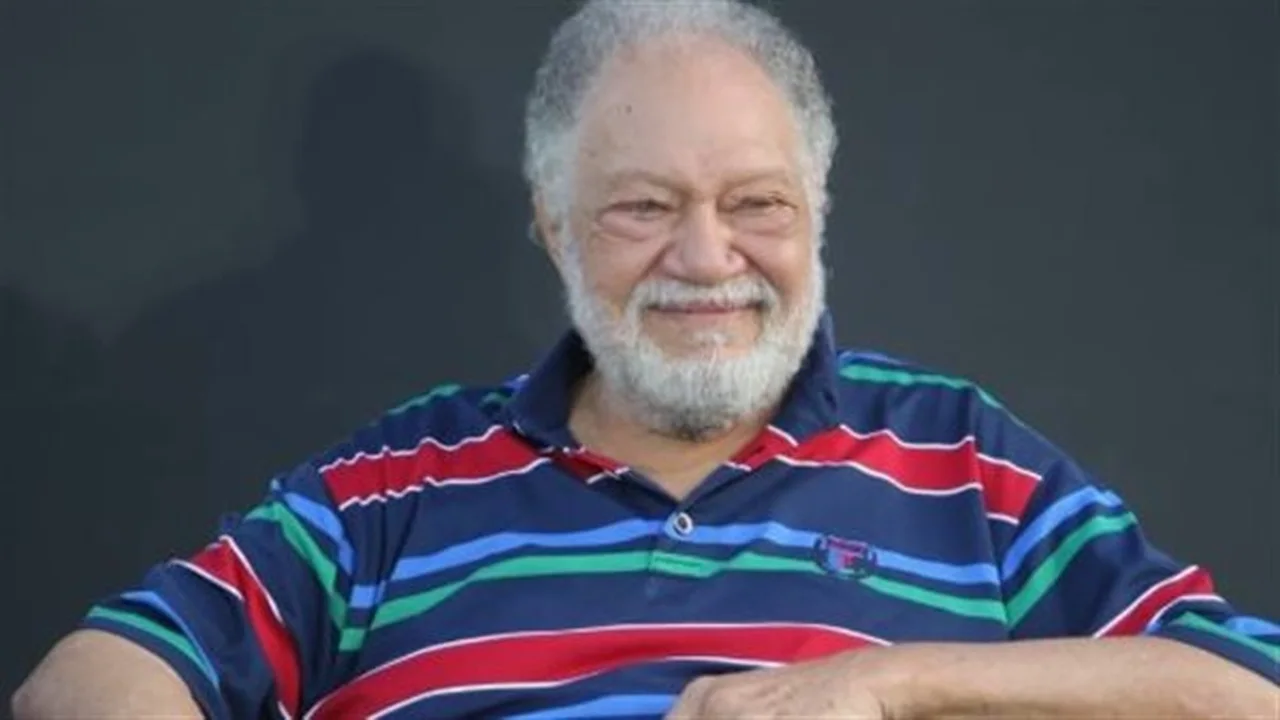 ليلة إيطالية.. كواليس لقاء يحيى الفخراني وحسين فهمي مع زاهي حواس بمنزل السفير